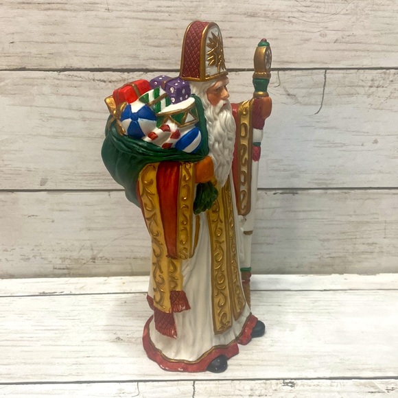 Set of 2 Traditions Old World Porcelain Collectable Santas - Picture 6 of 7